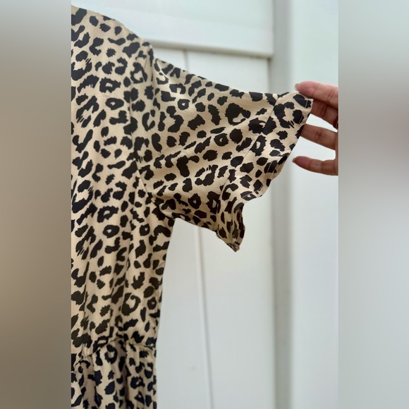 Kaundo Animal Print Short Sleeve Dress With Ruffle Detail, Size Large, NWOT. - Picture 4 of 6